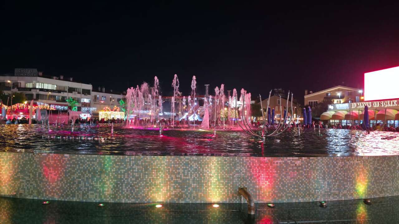 Marmaris'te Yeni Yıl Panayırı Yoğun İlgi Görüyor 7